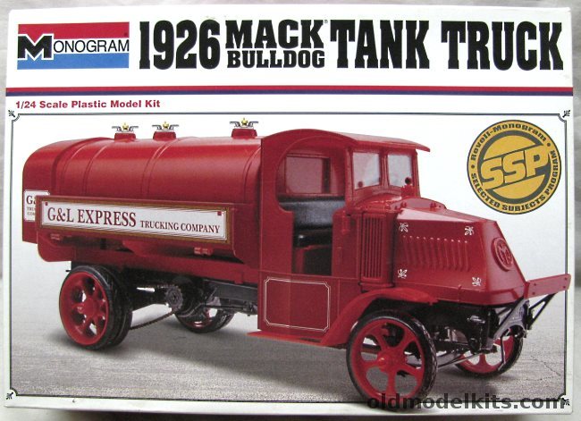 Monogram 1/24 1926 Mack Bulldog Tank Truck, 85-7539 plastic model kit